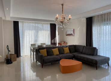 Меблированная трехкомнатная квартира в элитном комплексе с собственным пляжем в Каргыджаке ID-8288 фото-2