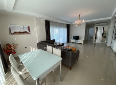 Меблированная трехкомнатная квартира в элитном комплексе с собственным пляжем в Каргыджаке ID-8288 фото-3