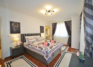 Two bedroom apartment, with a professional design, just 100 meters from the center of Mahmutlar, Alanya, 120 m2 ID-8296 фото-3