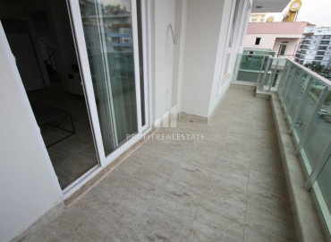 One bedroom apartment in a residence with a swimming pool, 250m from the sea in Mahmutlar ID-8301 фото-7