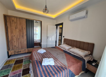 Furnished one-bedroom apartment 60m² in Mahmutlar in a residence with facilities ID-8341 фото-5