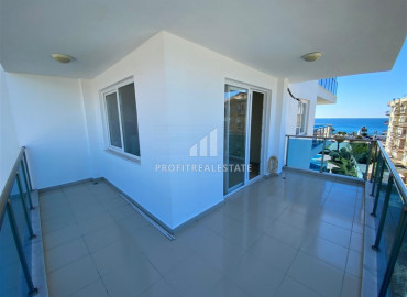 Two bedroom apartment, unfurnished, 50 meters from the sea, Mahmutlar, Alanya, 120 m2 ID-8345 фото-9