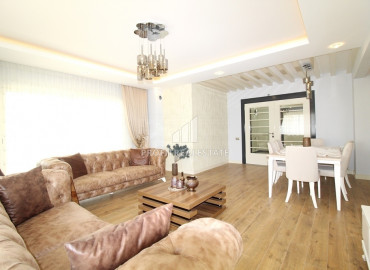 Новая квартира для большой семьи, планировки 4+1 на берегу моря в популярном районе Соли, Мерсин ID-8365 фото-9