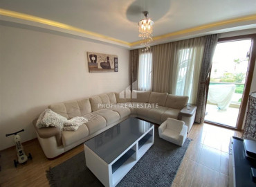 Furnished two-bedroom apartment in a well-maintained residential residence in Oba, Alanya, 110 m2 ID-8373 фото-1