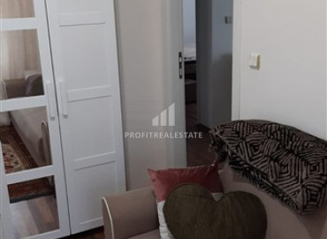 Inexpensive two bedroom apartment, in a building without facilities, 150 meters from the center of Mahmutlar, Alanya ID-8377 фото-8