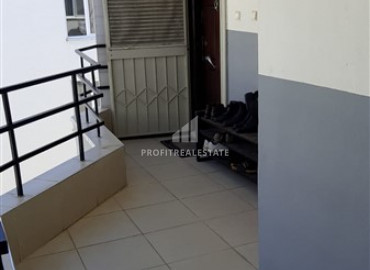 Inexpensive two bedroom apartment, in a building without facilities, 150 meters from the center of Mahmutlar, Alanya ID-8377 фото-14