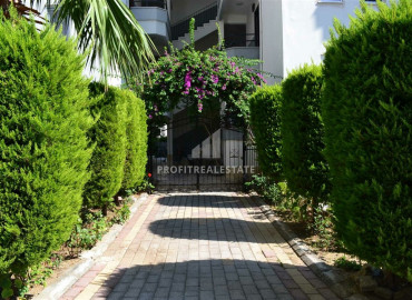 Inexpensive two bedroom apartment, in a building without facilities, 150 meters from the center of Mahmutlar, Alanya ID-8377 фото-16