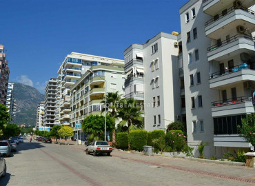 Inexpensive two bedroom apartment, in a building without facilities, 150 meters from the center of Mahmutlar, Alanya ID-8377 фото-18