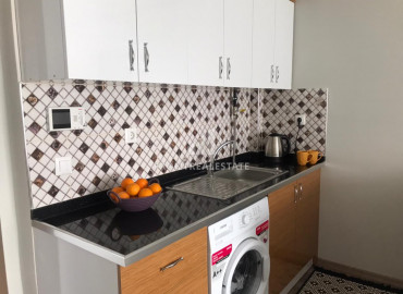 New furnished one-bedroom apartment with gas 150 meters from the sea in the Soli neighborhood, Mersin ID-8394 фото-4