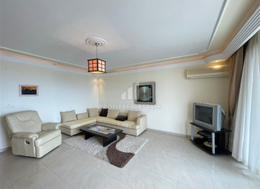 Spacious two bedroom apartment, furnished and equipped, in the center of Mahmutlar, Alanya, 130 m2 ID-8409 фото-4