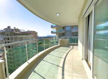 Furnished apartment 2 + 1 with excellent location in Mahmutlar 350m from the sea ID-8412 фото-7
