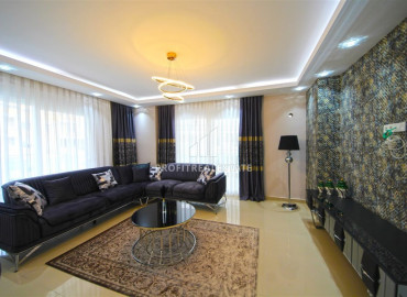 Designer apartment 2 + 1 on the main street of Mahmutlar, 350m from the sea ID-8437 фото-3}}