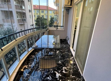 Spacious renovated two bedroom apartment in a residence with facilities in the center of Alanya ID-8222 фото-10