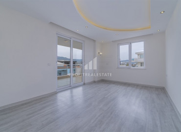 Large duplex apartment 3 + 1, in a residence with rich facilities, Mahmutlar, Alanya, 250 m2 ID-8470 фото-4