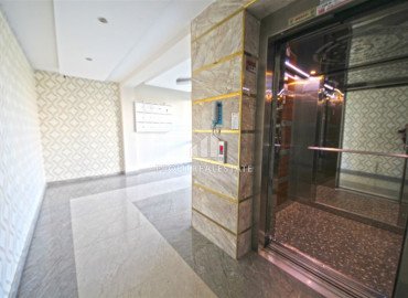 Furnished apartment 2 + 1 in a residence with a swimming pool in the western part of Mahmutlar ID-8480 фото-17