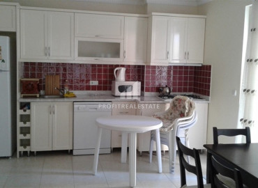 Furnished two bedroom apartment in a well-maintained residential residence with rich facilities, Mahmutlar, Alanya, 120 m2 ID-8497 фото-2