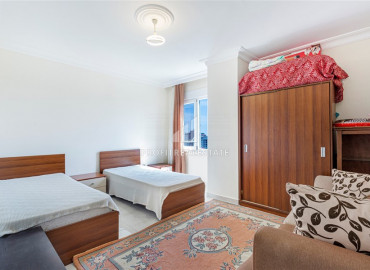 Apartment with two bedrooms, furniture and appliances overlooking the mountains in Mahmutlar ID-8517 фото-6