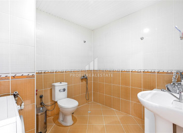 Apartment with two bedrooms, furniture and appliances overlooking the mountains in Mahmutlar ID-8517 фото-8