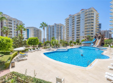 Two bedroom apartment, with a large total area and equipped with furniture, in Mahmutlar, 140 m2 ID-8533 фото-1