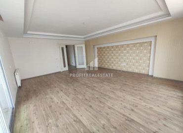 Three-bedroom apartment for a large family in a residence with a swimming pool, in the Soli neighborhood, Mezitli ID-8548 фото-4