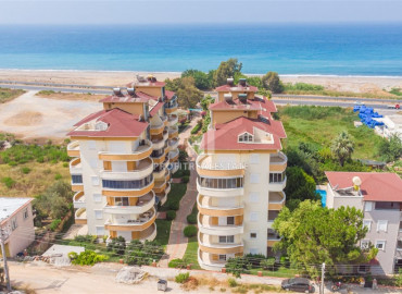 Inexpensive two bedroom apartment, with furniture and appliances, on the first coastline, in Demirtas, Alanya, 120 m2 ID-8552 фото-1