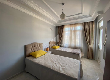 Уютная двухуровневая квартира с тремя спальнями, мебелью и техникой, в 200 метрах от центра района Томур, Аланья, 135 м2 ID-8585 фото-5