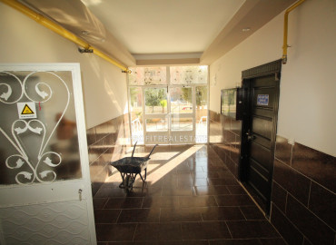 Просторная квартира 3+1 с отдельной кухней в уютном комплексе в центре Мерсина ID-8599 фото-14