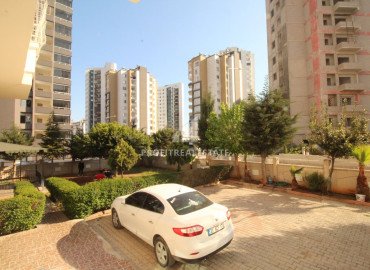 Spacious 3+1 apartment with a separate kitchen in a cozy residence in the center of Mersin ID-8599 фото-18