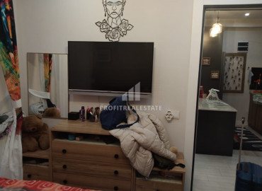 Renovated one-bedroom apartment in a gasified residence in Mezitli, Mersin ID-8600 фото-6