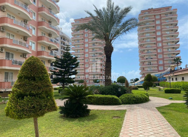 Two bedroom apartment ready for occupancy, with furniture and appliances, on the first coastline, Mahmutlar, Alanya, 135 m2 ID-8619 фото-1