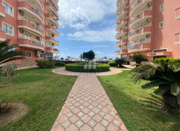 Two bedroom apartment ready for occupancy, with furniture and appliances, on the first coastline, Mahmutlar, Alanya, 135 m2 ID-8619 фото-31