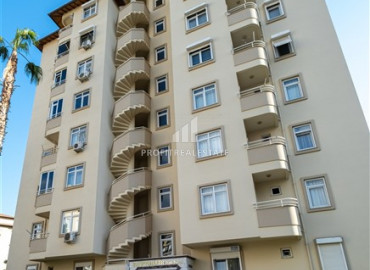 Апартаменты с тремя спальнями и отдельной кухней, в 200 метрах от центра Аланьи, с мебелью и техникой, 125 м2 ID-8622 фото-3