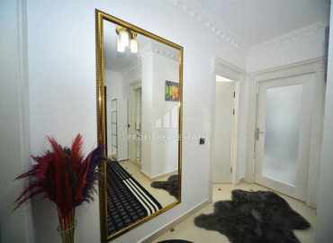 Ready to move in, two bedroom apartment on the main street of Mahmutlar, 50m from the sea ID-8626 фото-11