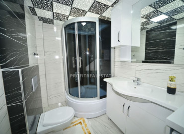 Ready to move in, two bedroom apartment on the main street of Mahmutlar, 50m from the sea ID-8626 фото-12