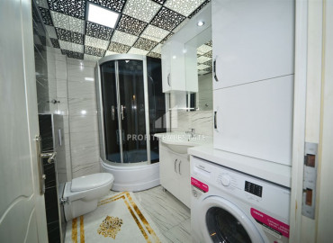 Ready to move in, two bedroom apartment on the main street of Mahmutlar, 50m from the sea ID-8626 фото-13