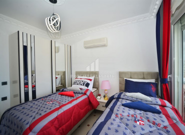 Ready to move in, two bedroom apartment on the main street of Mahmutlar, 50m from the sea ID-8626 фото-15