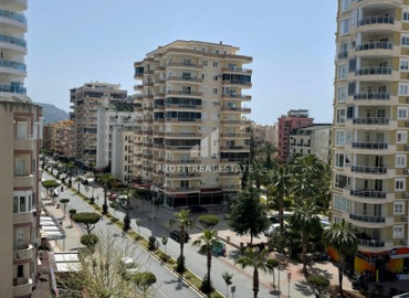 Apartment 2 + 1 with a good repair and sea views on the main street of Mahmutlar ID-8630 фото-13