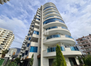 In a luxury residence: ready to move in, 1 + 1 apartment 300m from the sea in Mahmutlar ID-8638 фото-1