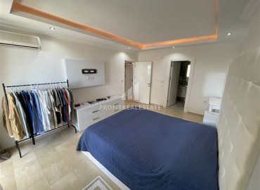 Большая видовая квартира с двумя спальнями на первой линии в Махмутларе ID-8668 фото-15