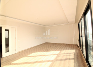 Four-bedroom apartment in a new residence with comfortable facilities, in Soli, Mersin ID-8690 фото-15