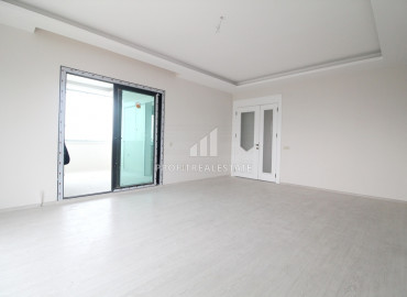 Large apartment of the original layout 2.5 + 1 in the Soli area, Mezitli, 400m from the center ID-8691 фото-2