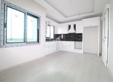 Large apartment of the original layout 2.5 + 1 in the Soli area, Mezitli, 400m from the center ID-8691 фото-4