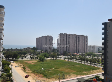 One-bedroom apartment with excellent location in Mezitli area, Mersin, 400m from the sea ID-8711 фото-6
