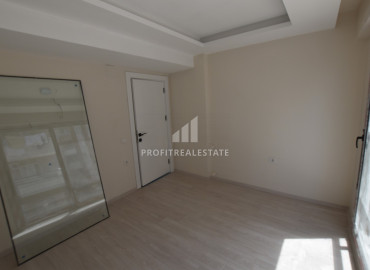 One-bedroom apartment with excellent location in Mezitli area, Mersin, 400m from the sea ID-8711 фото-11