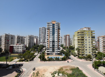 One-bedroom apartment with excellent location in Mezitli area, Mersin, 400m from the sea ID-8711 фото-12