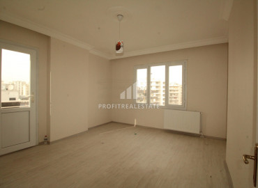 Three bedroom apartment with a separate kitchen in a gasified residence in the center of Mezitli, Mersin ID-8712 фото-14