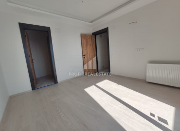 Spacious apartment 2 + 1 with sea views in a new residence with a swimming pool, in the area of Mersin - Soli ID-8729 фото-9