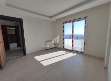 Spacious apartment 2 + 1 with sea views in a new residence with a swimming pool, in the area of Mersin - Soli ID-8729 фото-10