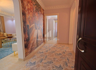 Two bedroom apartment, with a rich interior, 200 meters from the sea, Mahmutlar, Alanya, 125 m2 ID-8732 фото-2