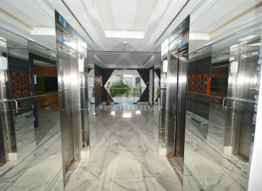 Spacious 3+1 apartment 350 meters from the sea in the active and international area of Mahmutlar. ID-8754 фото-2